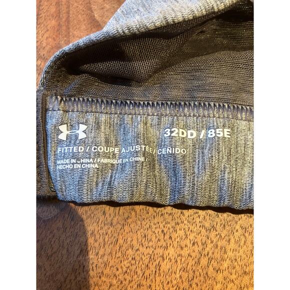 Under Armour Gray Black Padded Hook Back Zip Sports Bra Size 32DD Non-Wire - Picture 5 of 6